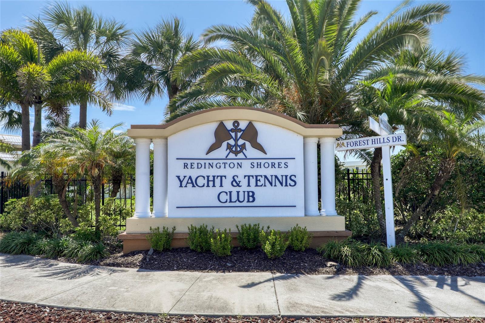 17715 GULF BLVD #303 — photo 23