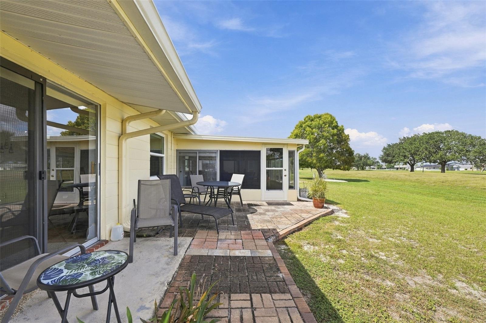 215 GENET CT — photo 36