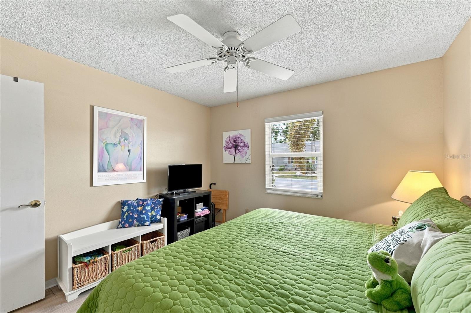 215 GENET CT — photo 31