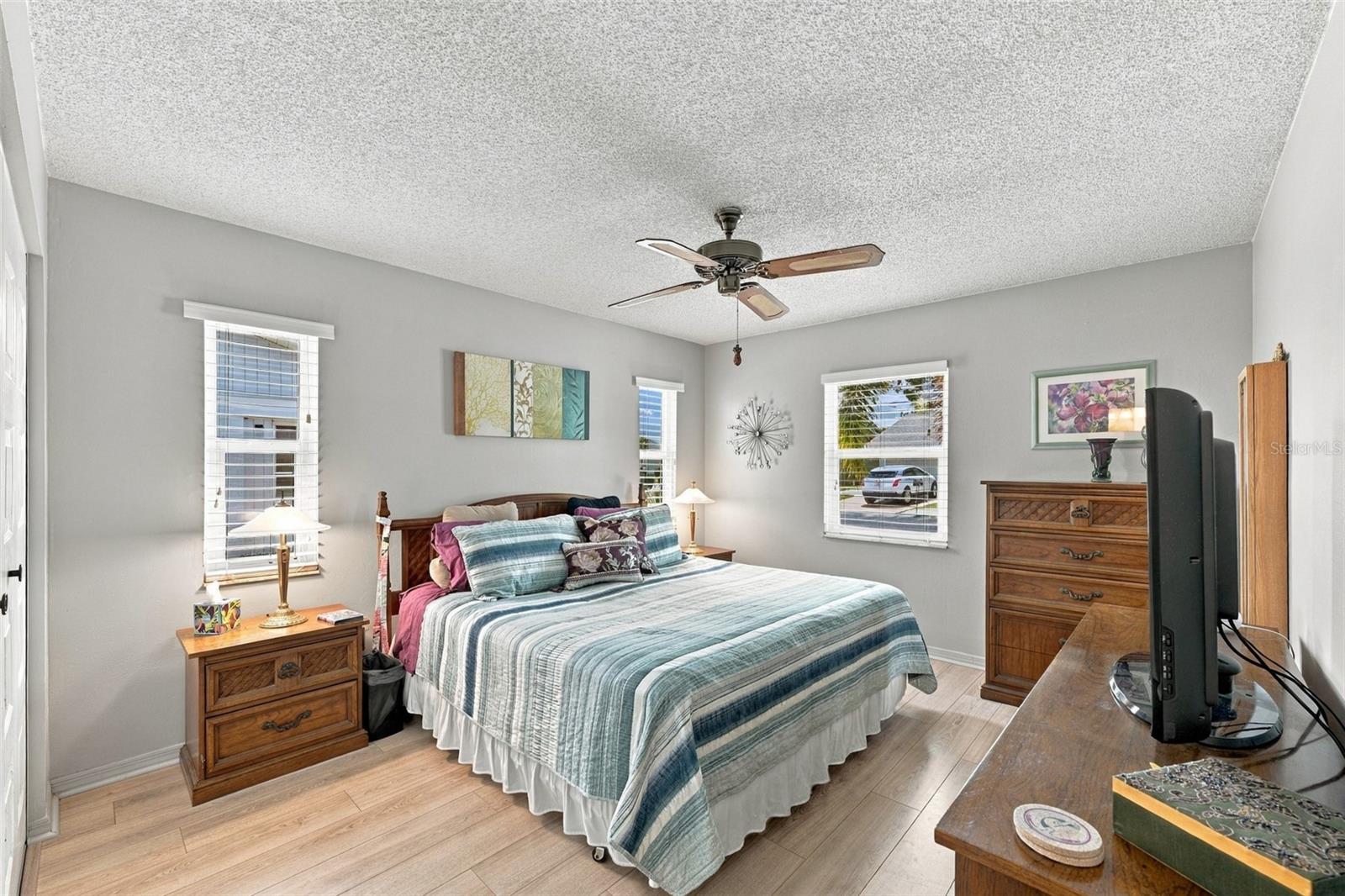 215 GENET CT — photo 25