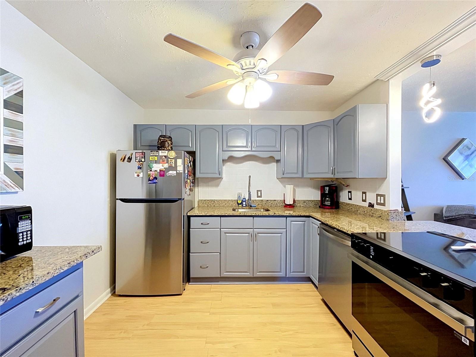 1520 BELLE GLADE AVE — photo 31