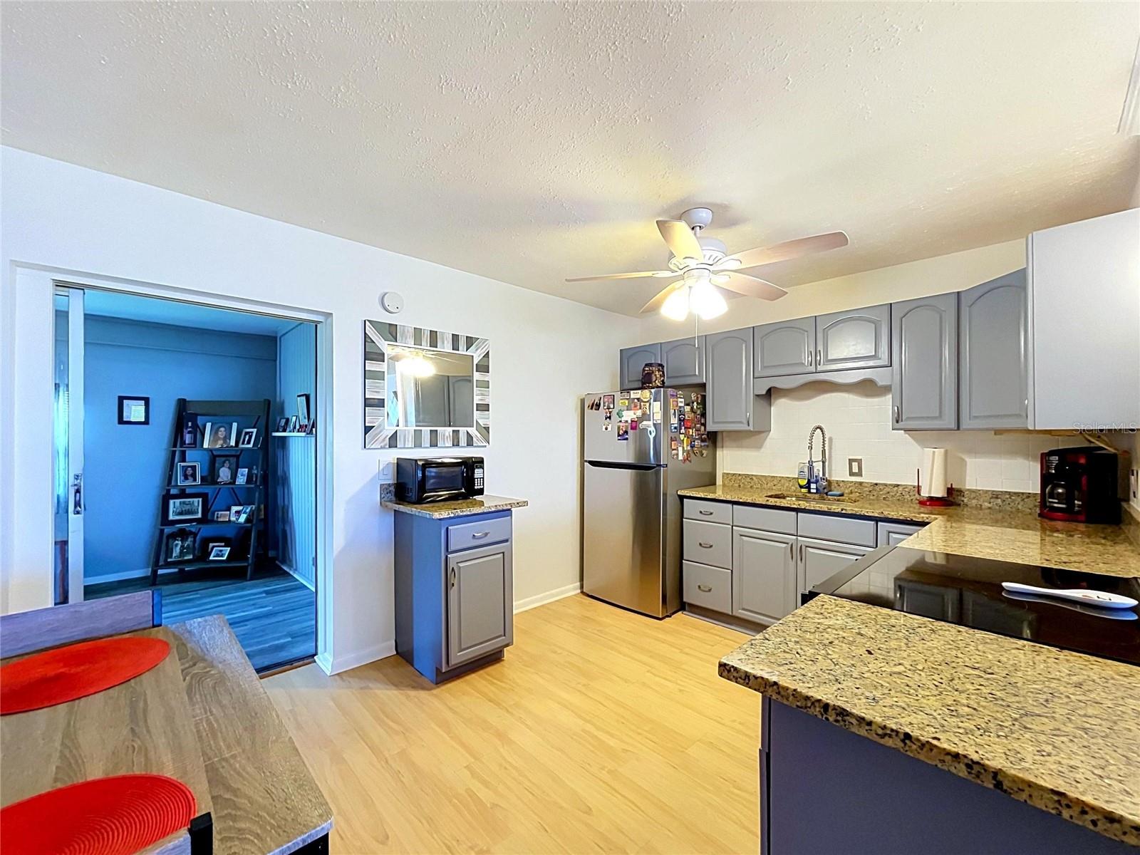 1520 BELLE GLADE AVE — photo 32