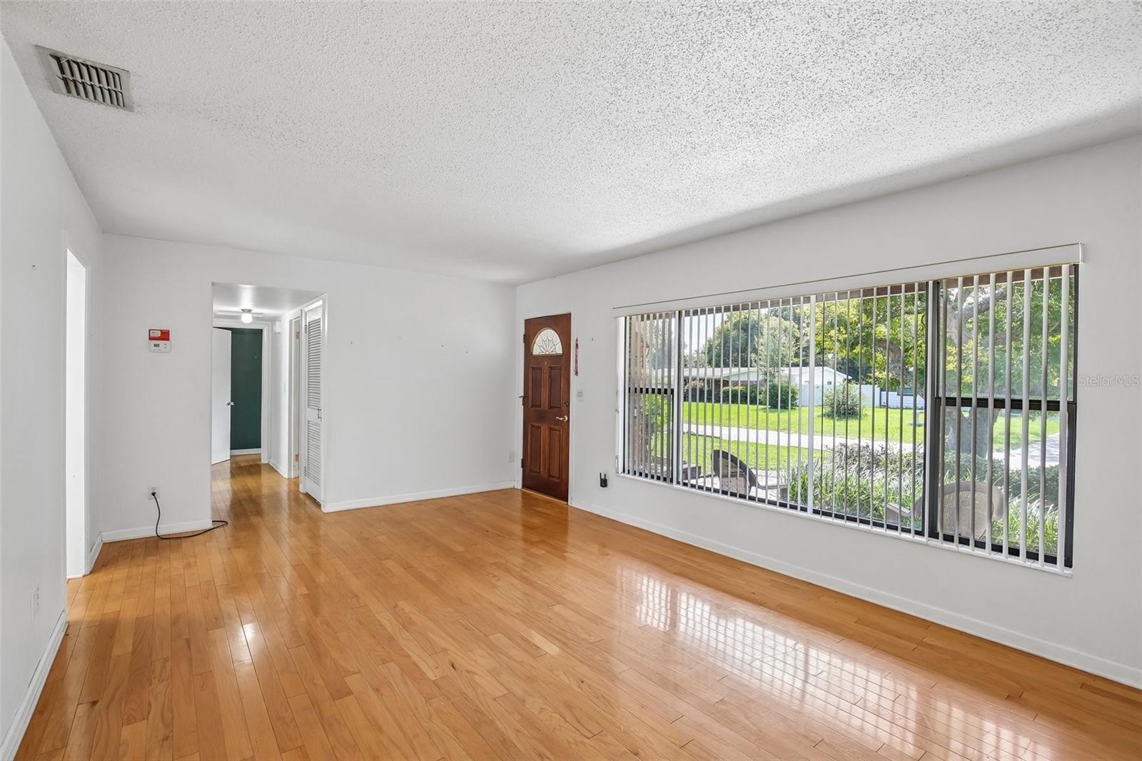 512 WHITE OAK AVE — photo 6