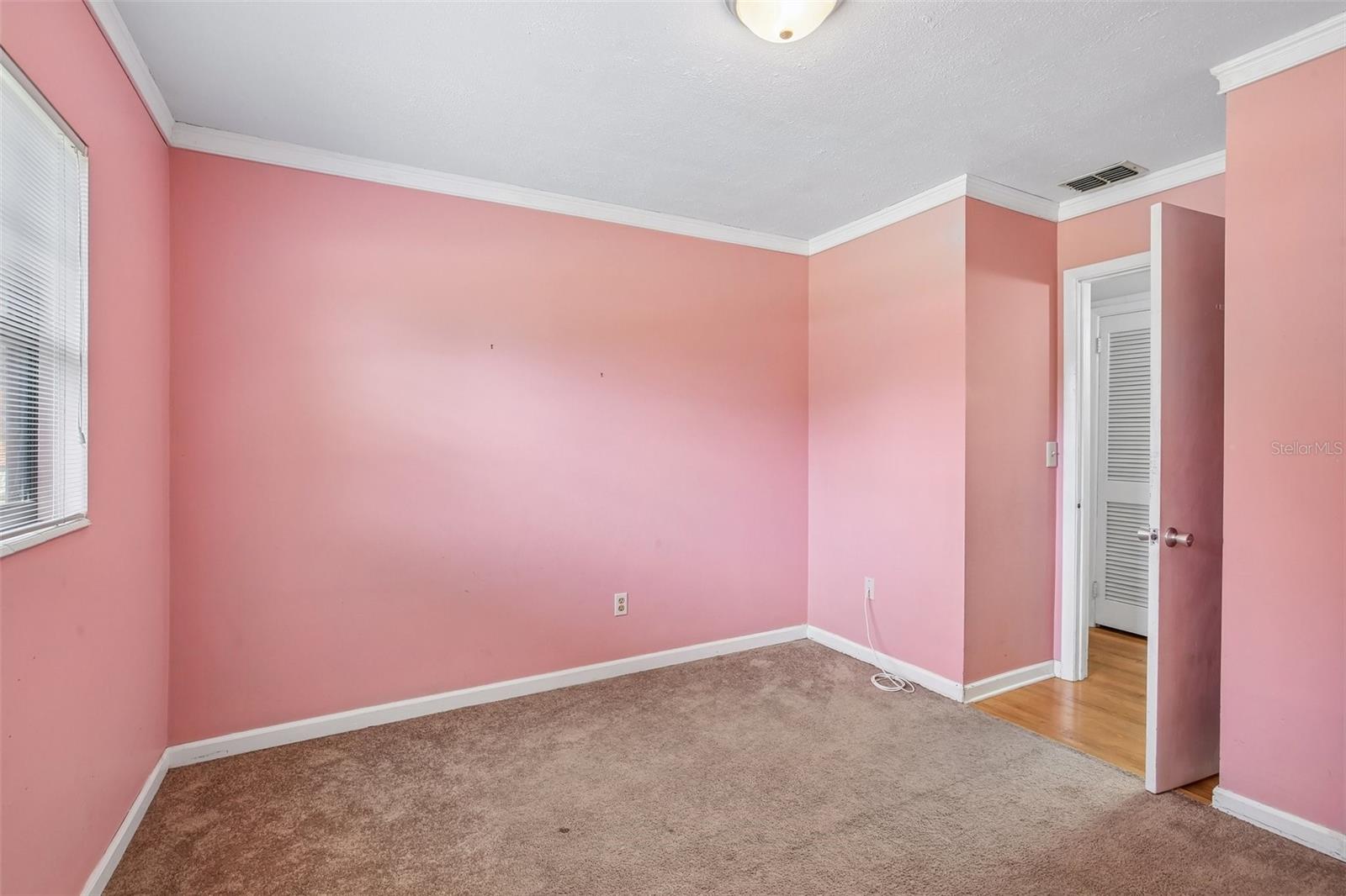 512 WHITE OAK AVE — photo 13