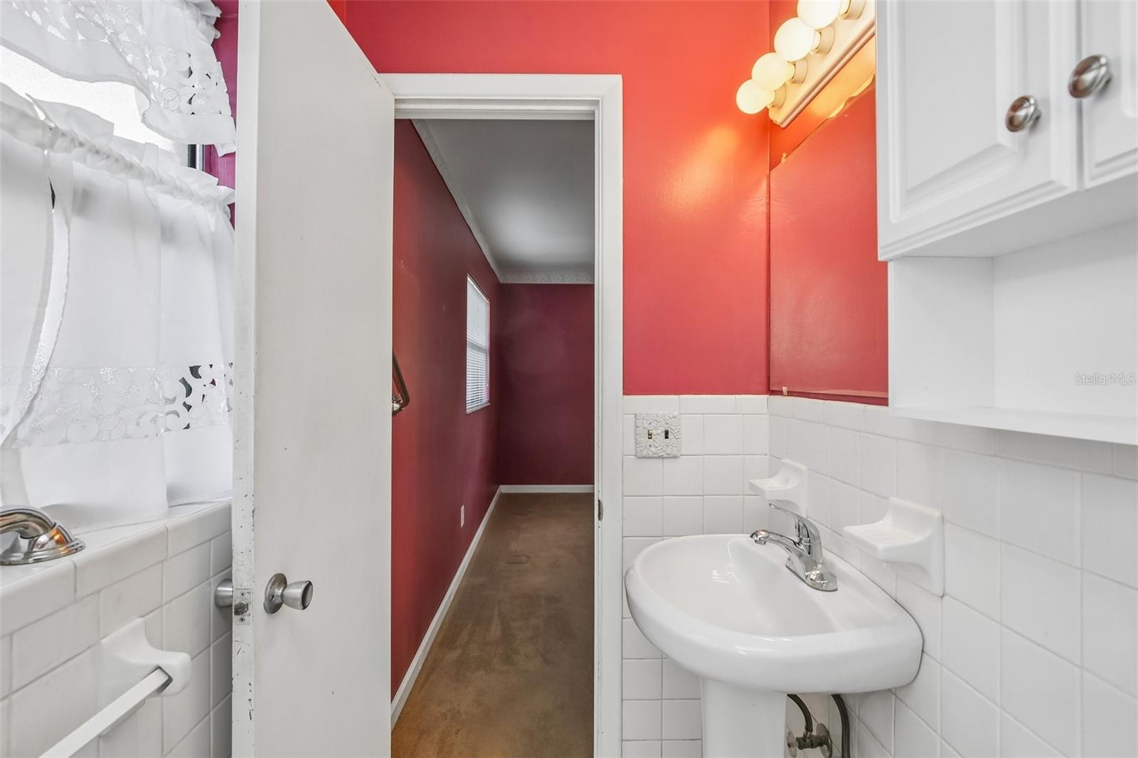 512 WHITE OAK AVE — photo 18