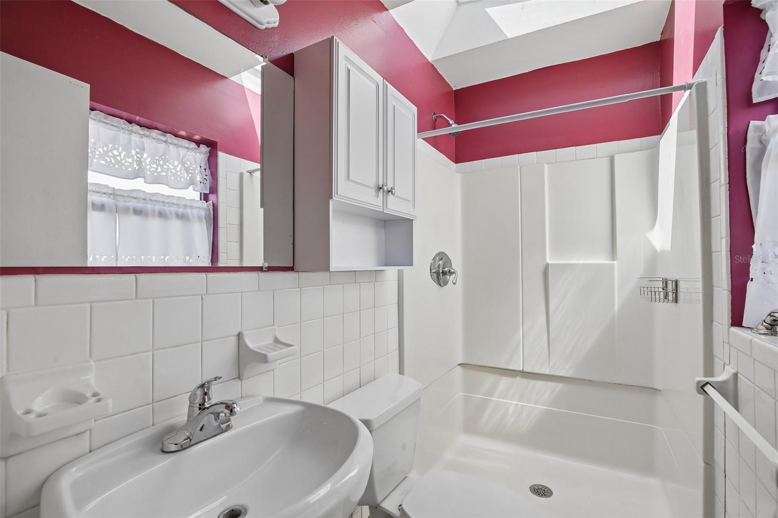 512 WHITE OAK AVE — photo 17