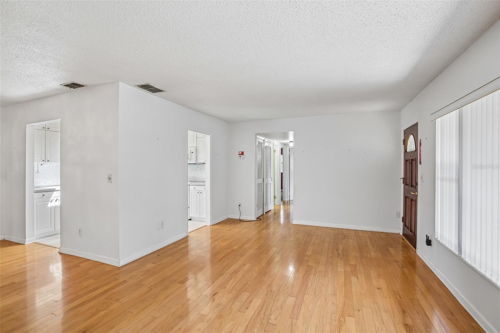 512 WHITE OAK AVE — photo 5