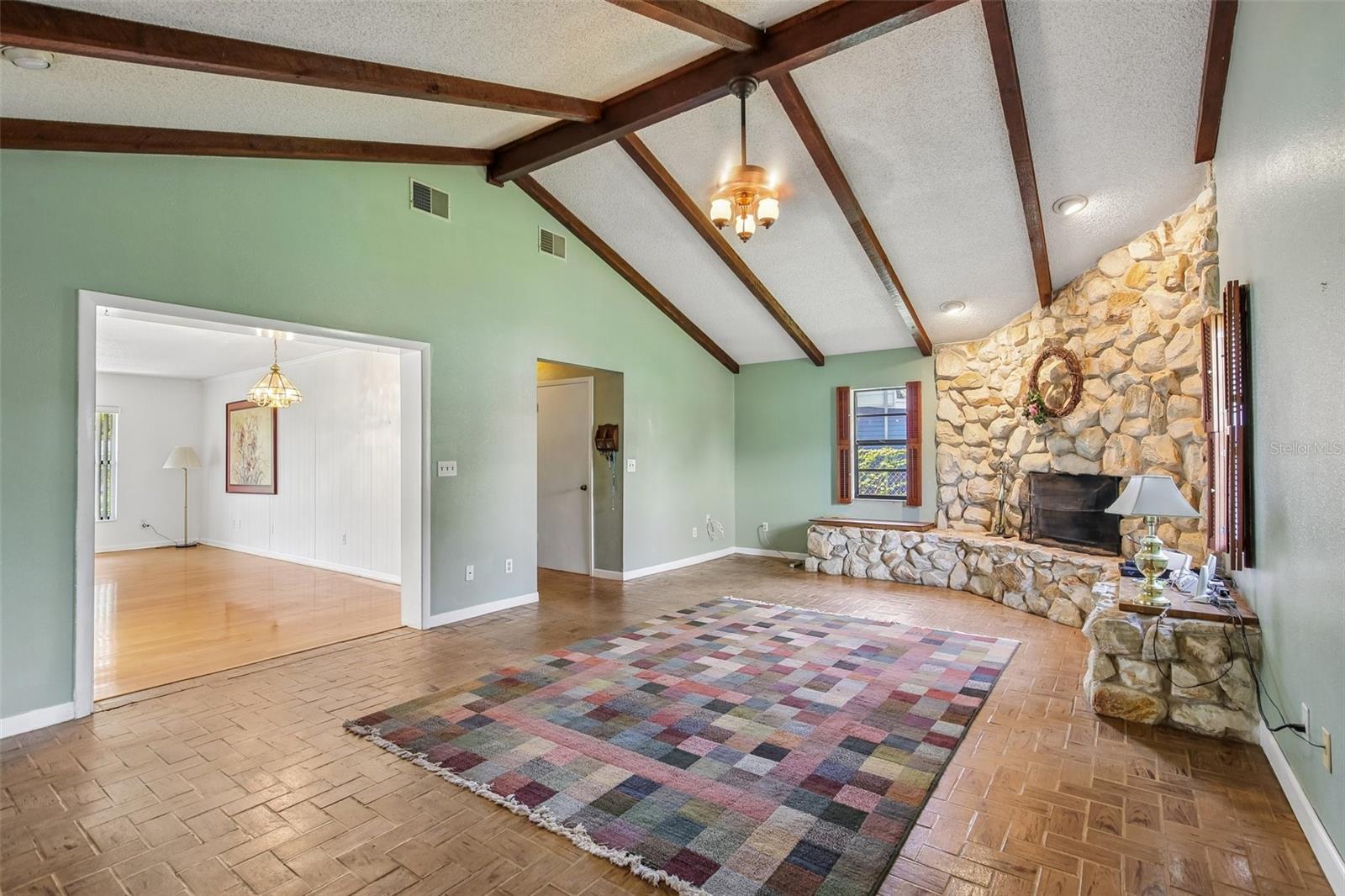 512 WHITE OAK AVE — photo 21