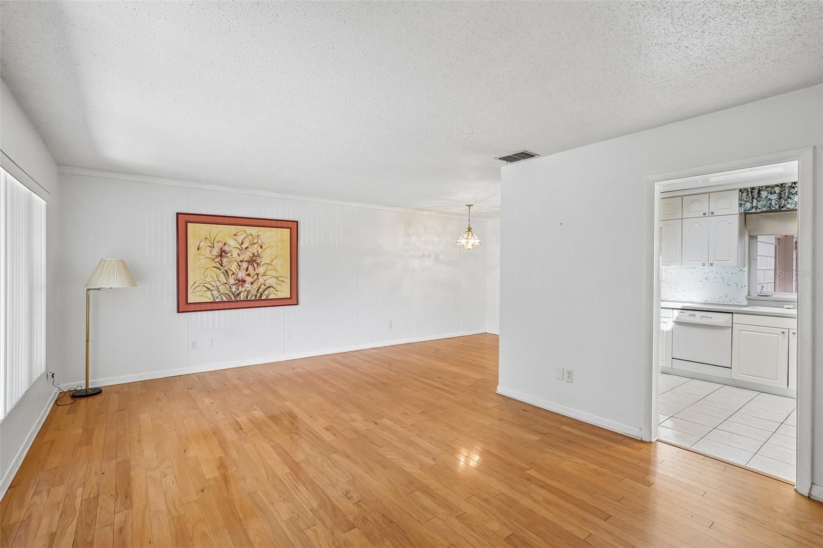 512 WHITE OAK AVE — photo 8