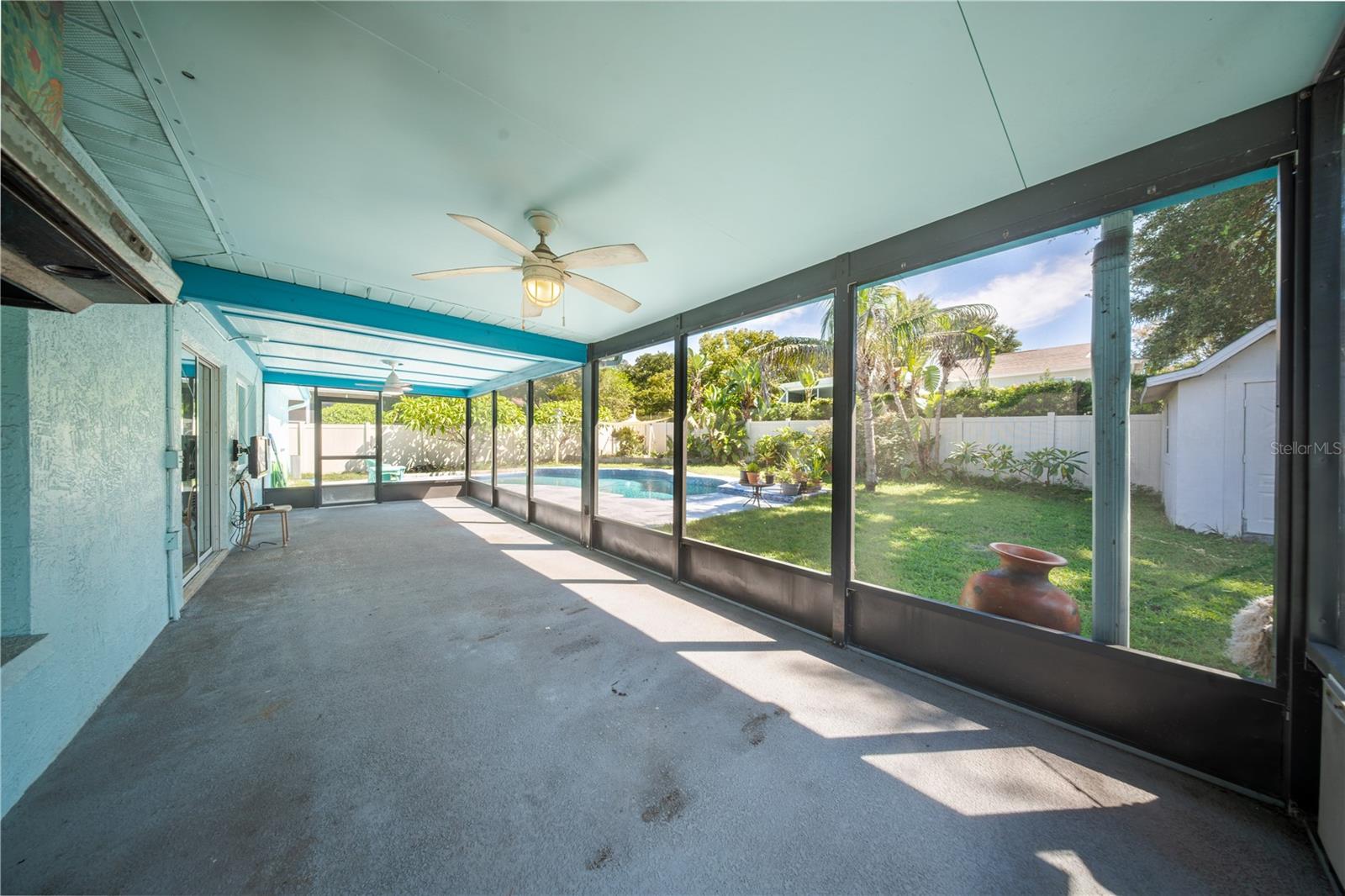 1966 SPANISH OAKS DR N — photo 19