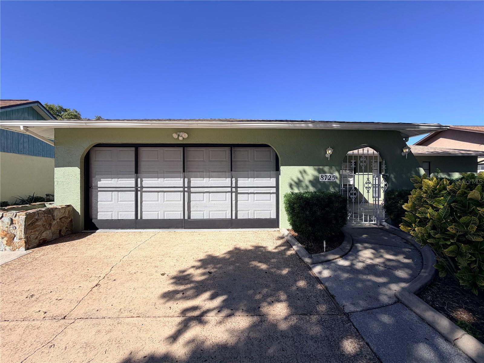 8725 ARUBA LN — photo 2