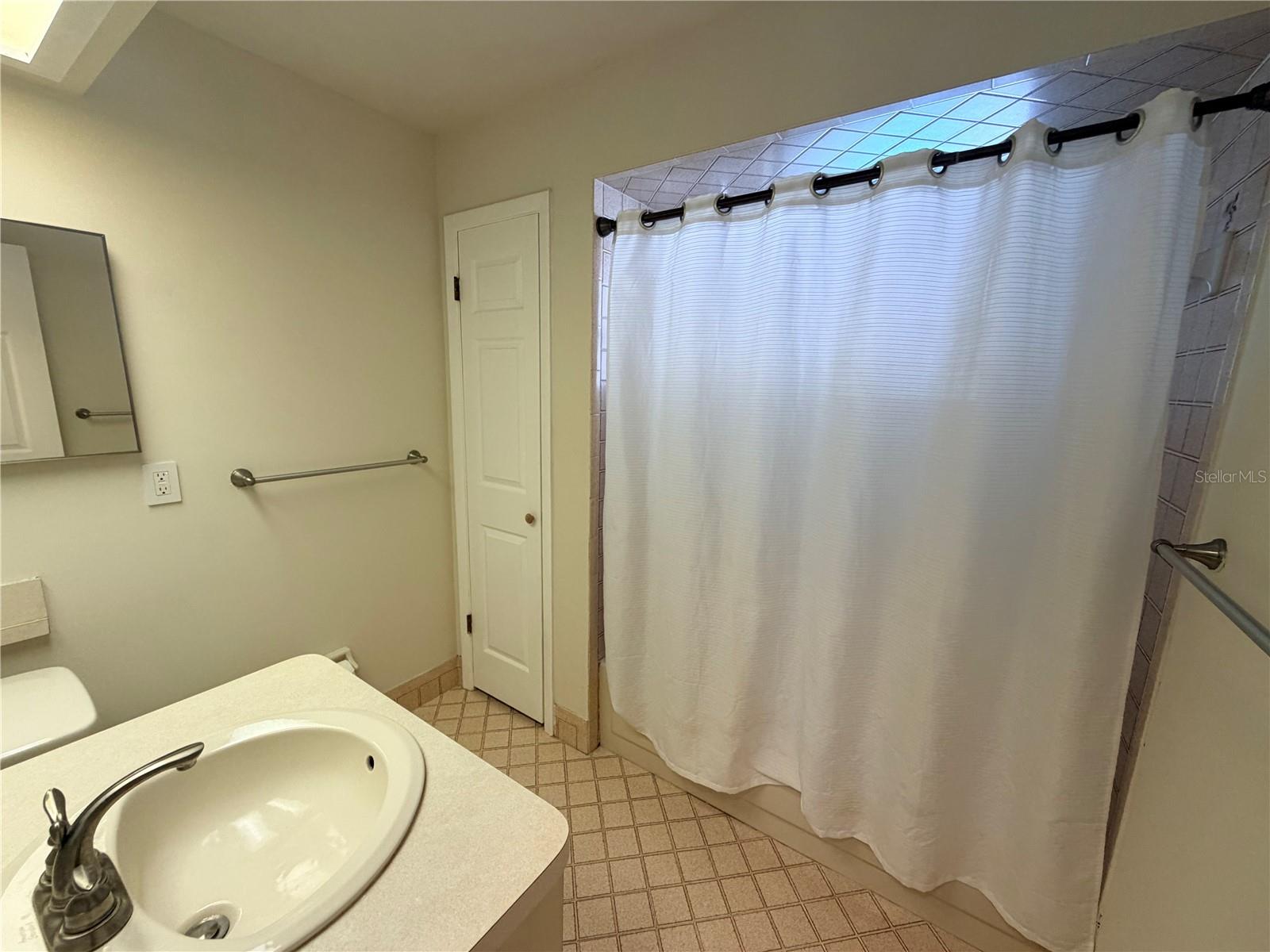 8725 ARUBA LN — photo 9
