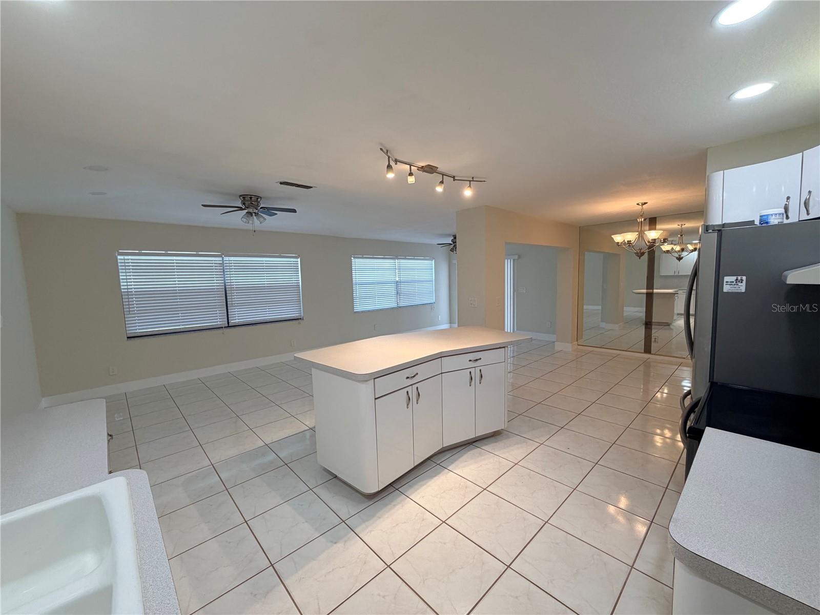 8725 ARUBA LN — photo 21