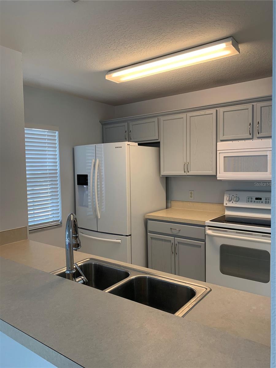 3318 SPY TOWER CT — photo 11