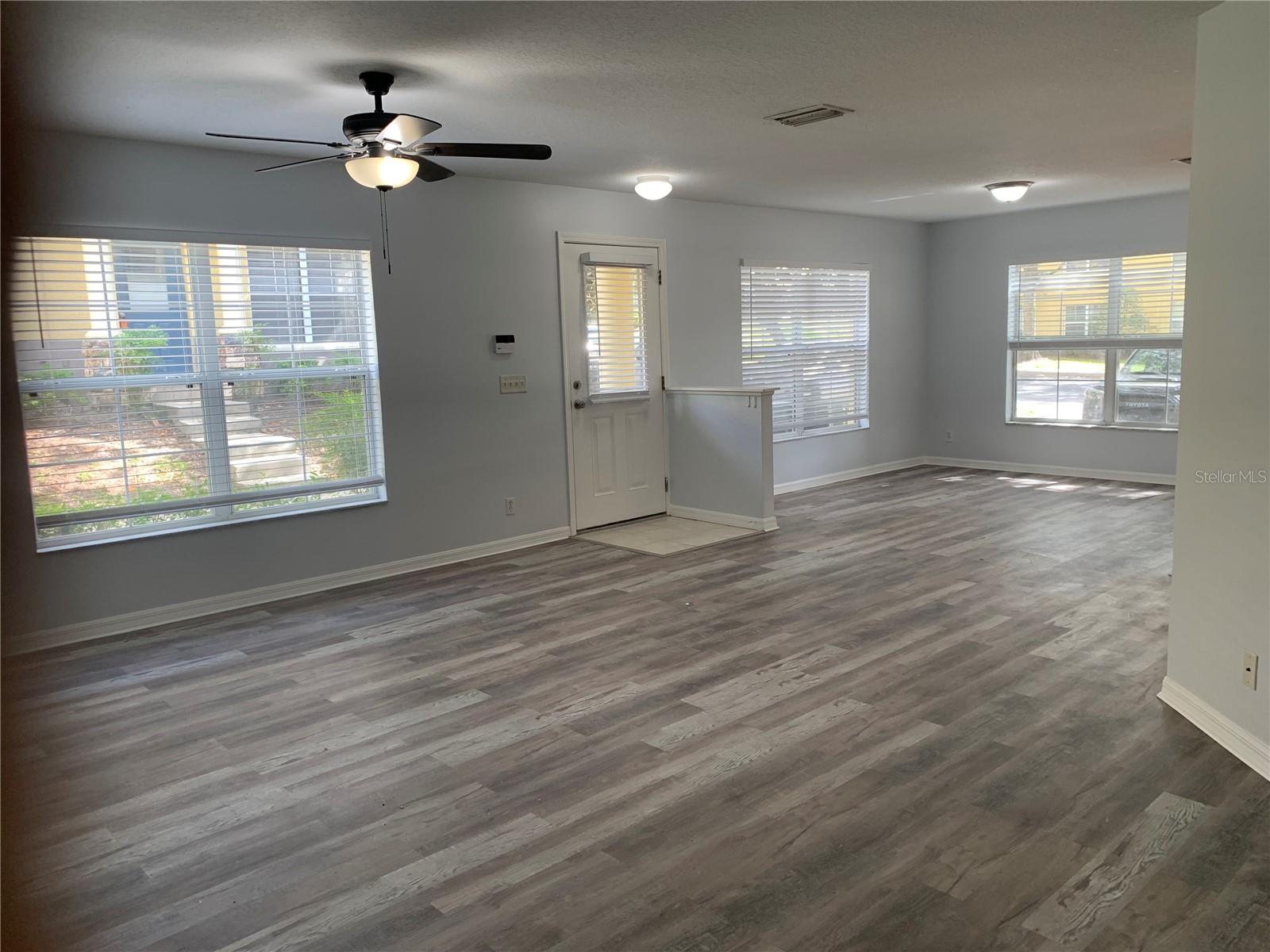 3318 SPY TOWER CT — photo 2