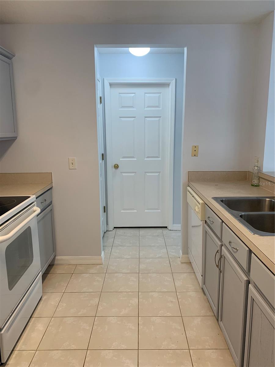 3318 SPY TOWER CT — photo 13