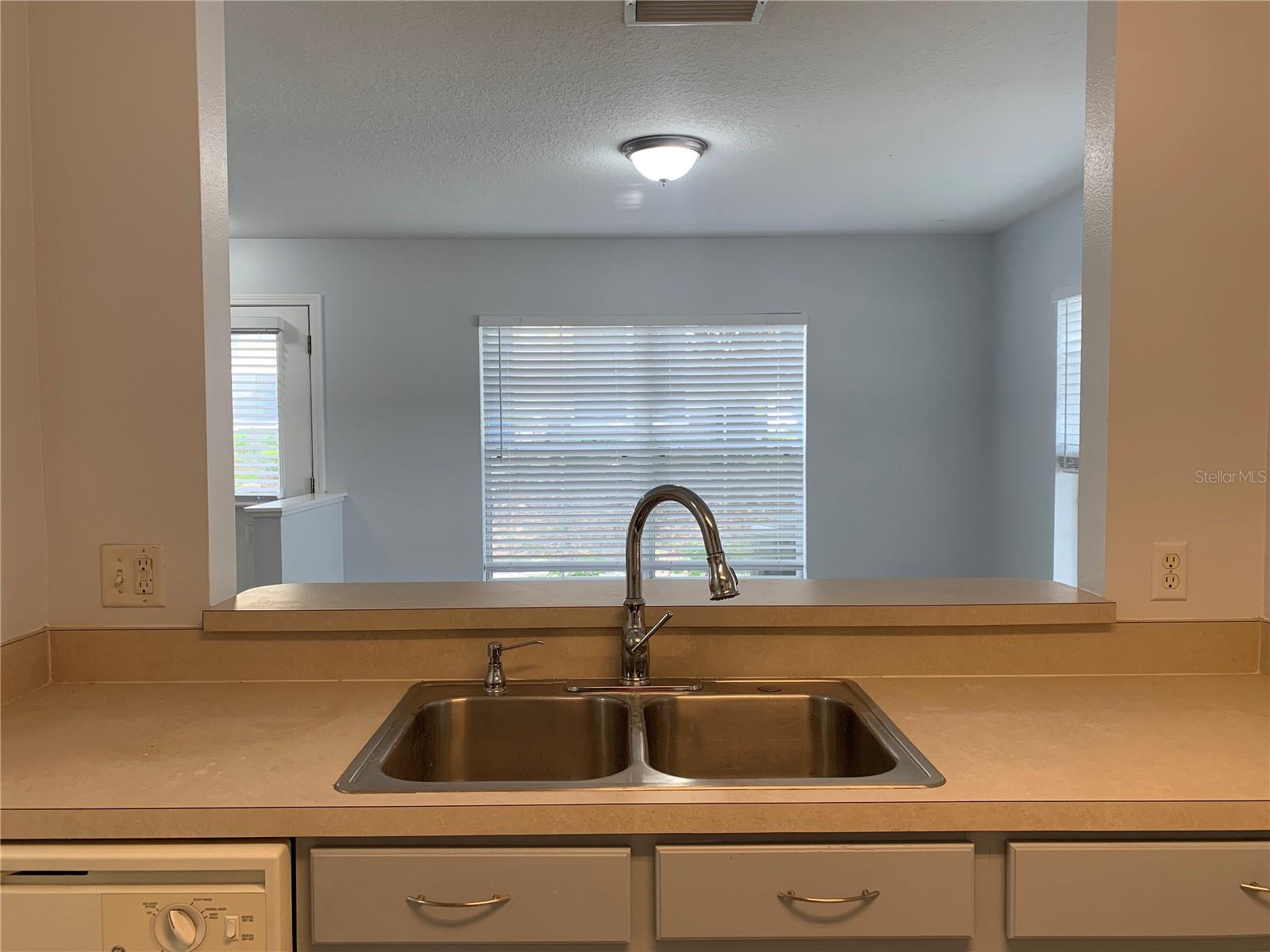 3318 SPY TOWER CT — photo 10