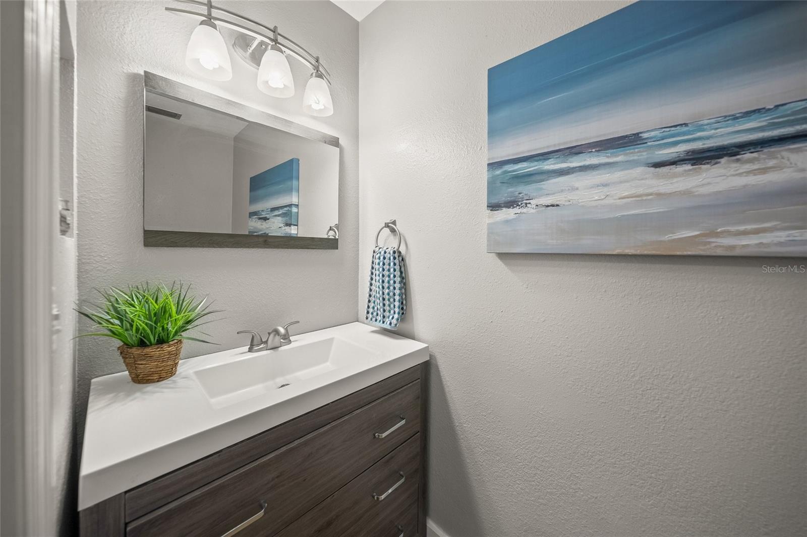 2130 E LEEWYNN DR — photo 14