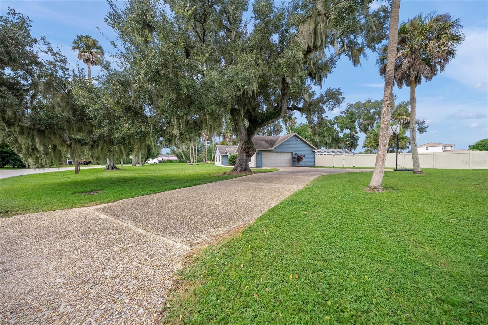 2130 E LEEWYNN DR — photo 43