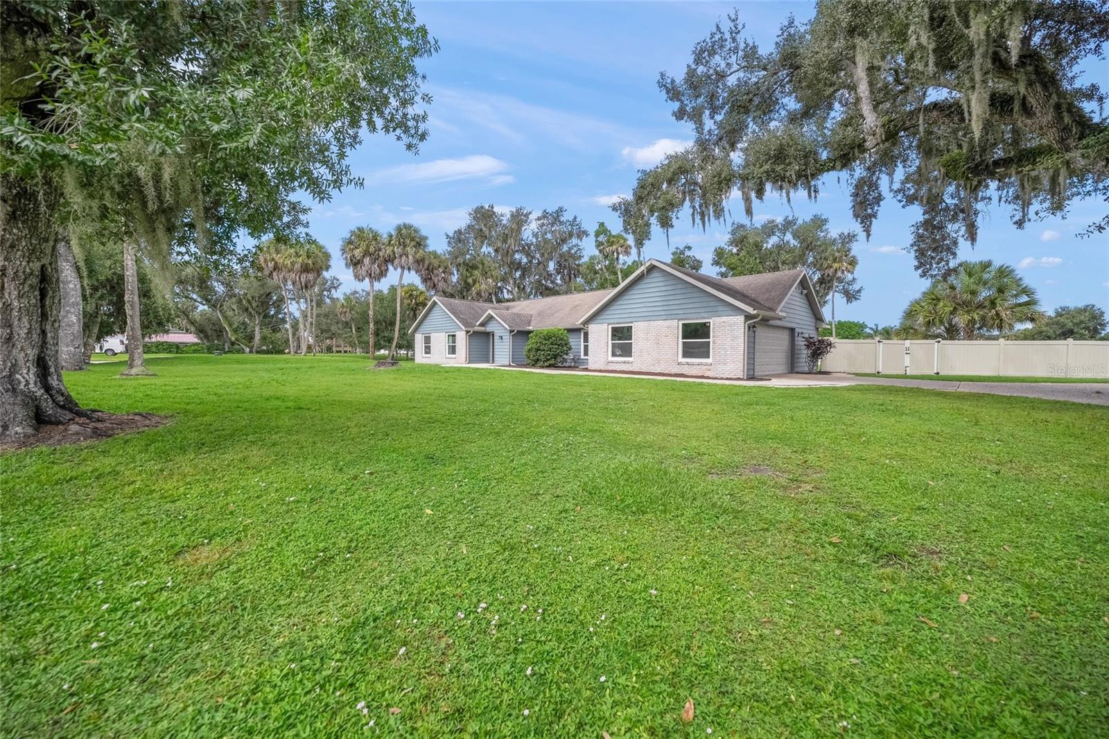 2130 E LEEWYNN DR — photo 44