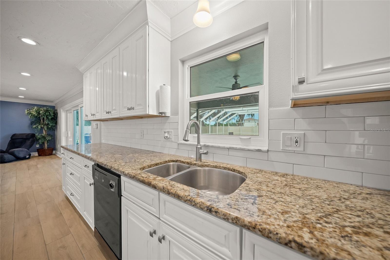 2130 E LEEWYNN DR — photo 29