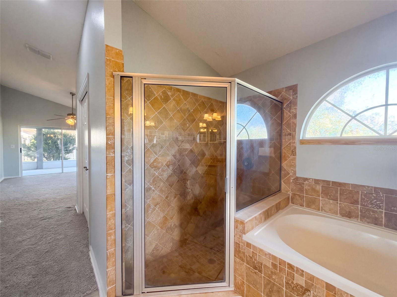 9703 GLENPOINTE DR — photo 32