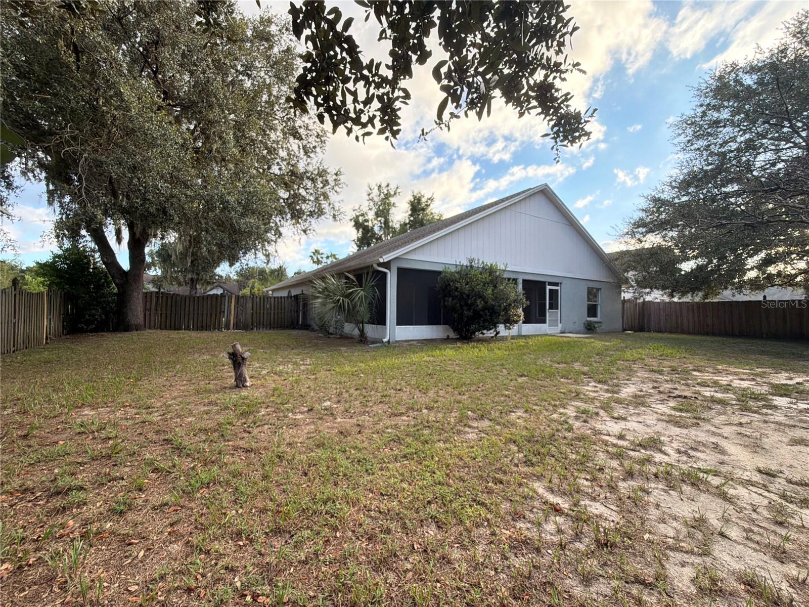 9703 GLENPOINTE DR — photo 40