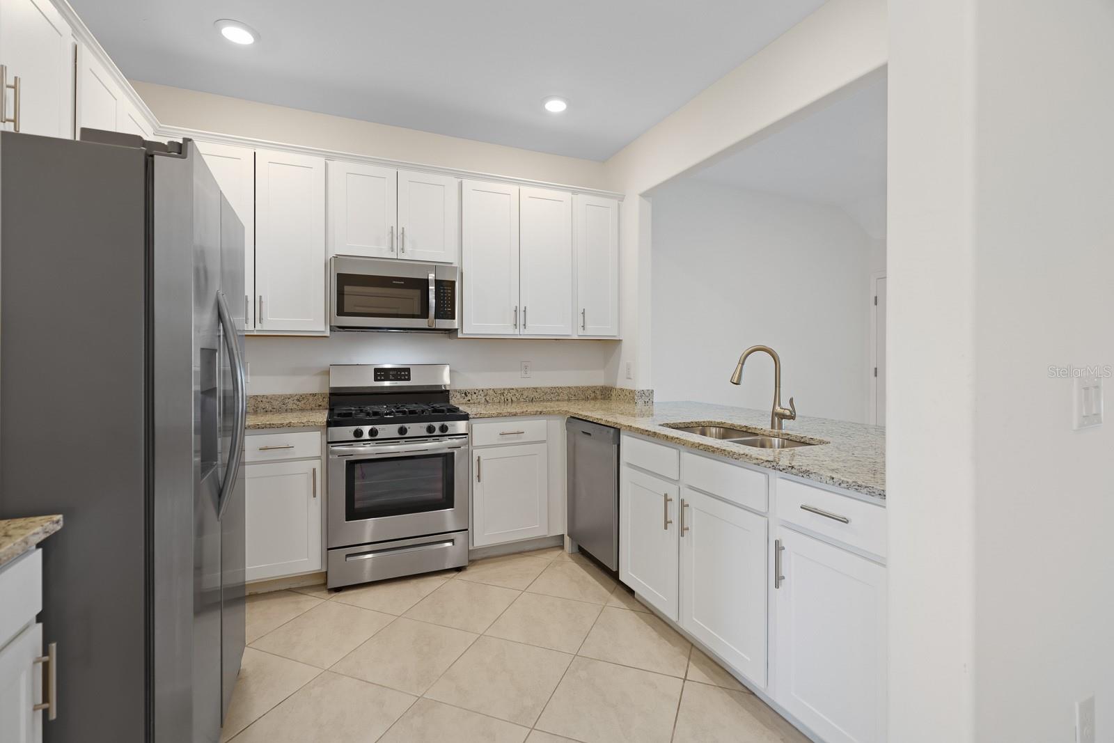 15171 SUNNY DAY DR — photo 6