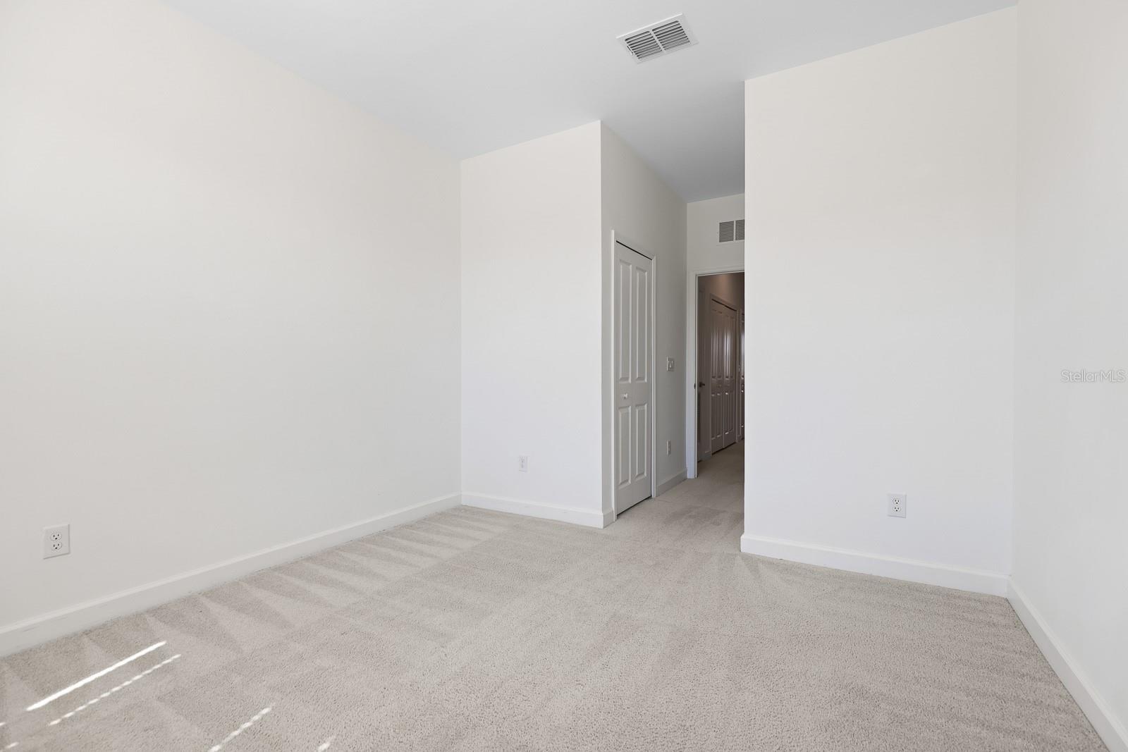 15171 SUNNY DAY DR — photo 20