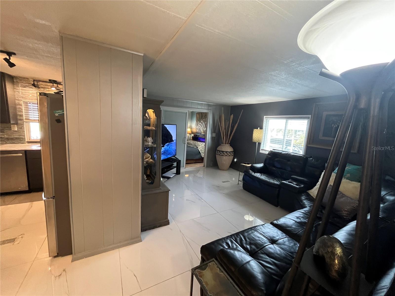 408 S CERVINA DR S — photo 40