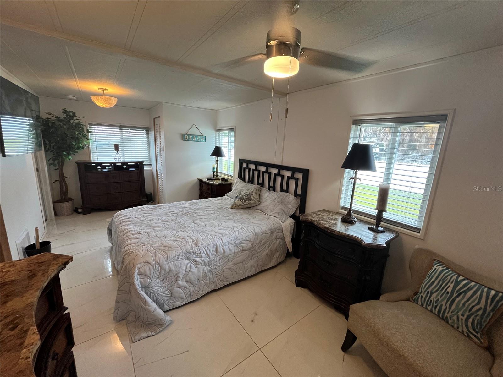 408 S CERVINA DR S — photo 44