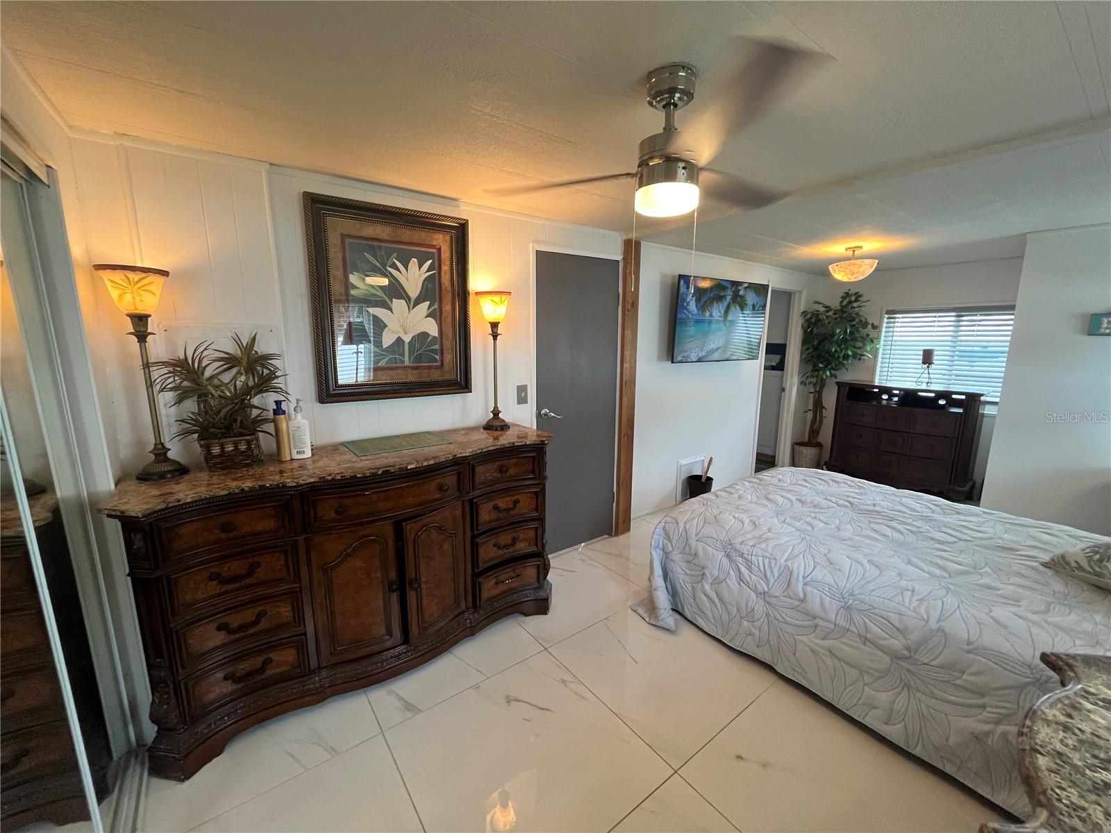 408 S CERVINA DR S — photo 45