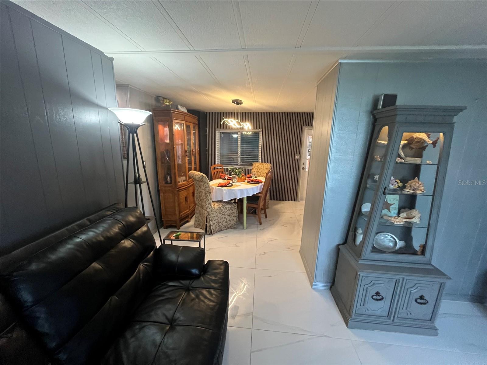 408 S CERVINA DR S — photo 38