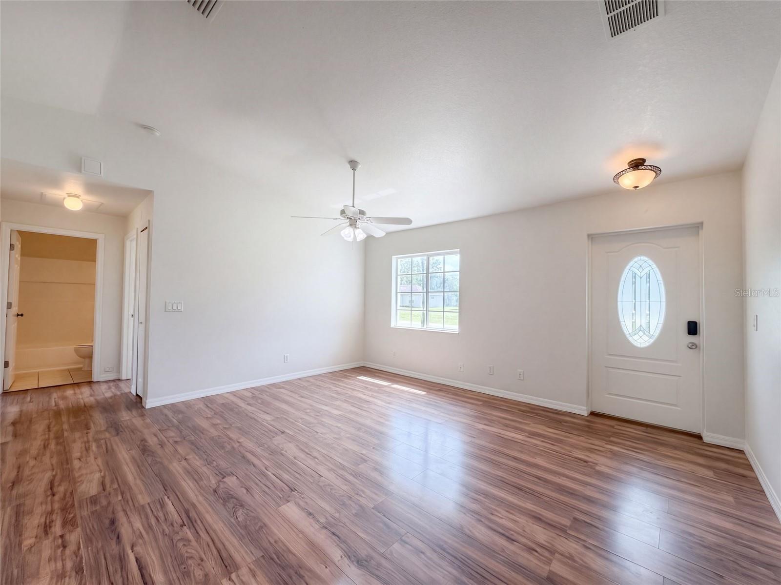 1505 RIVAL TER — photo 8