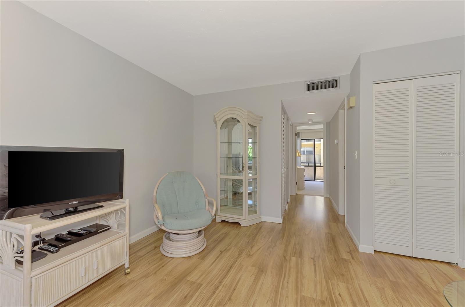 1555 TARPON CENTER DR #I-161 — photo 12