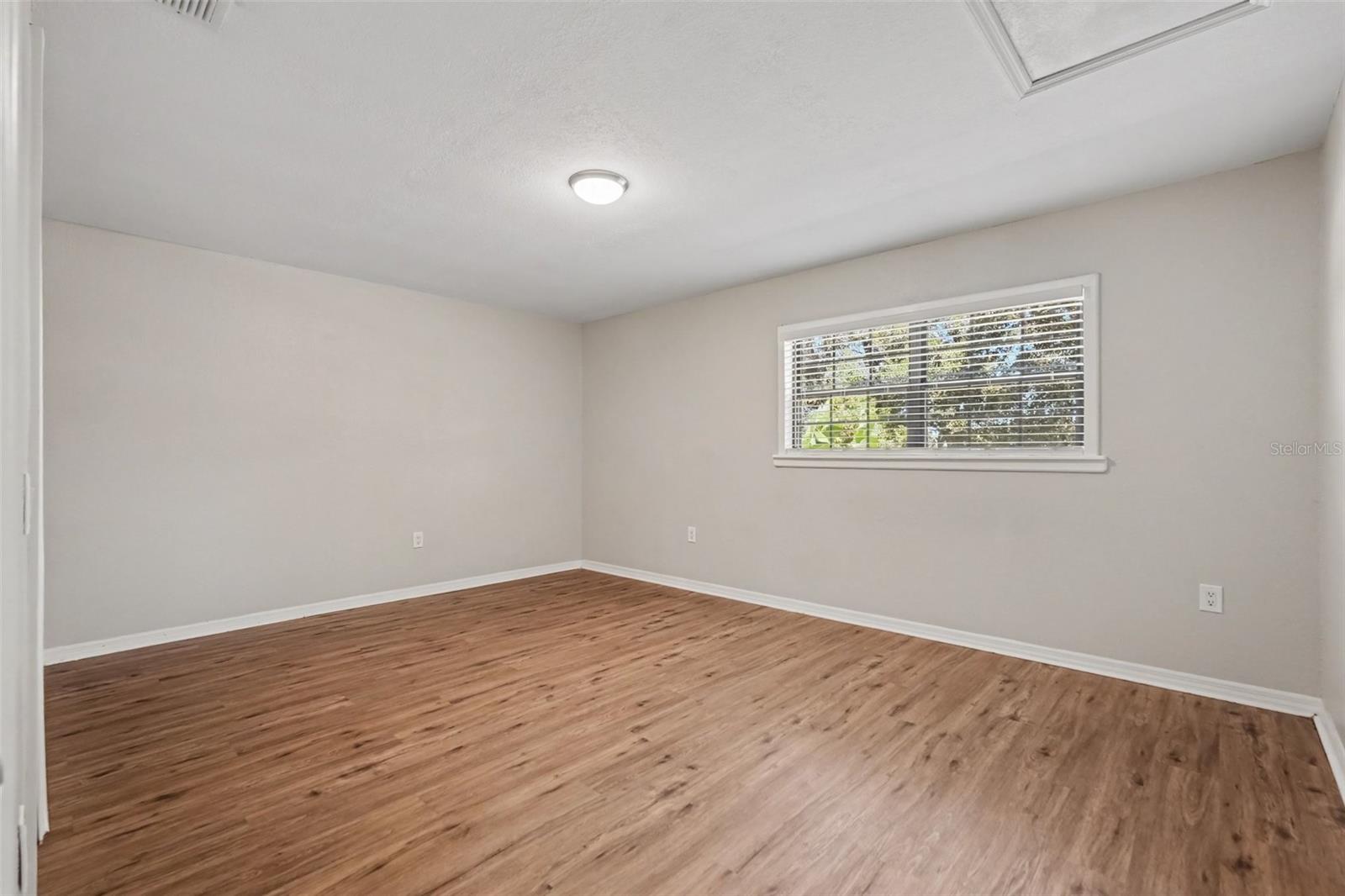 126 GOINS DR — photo 19