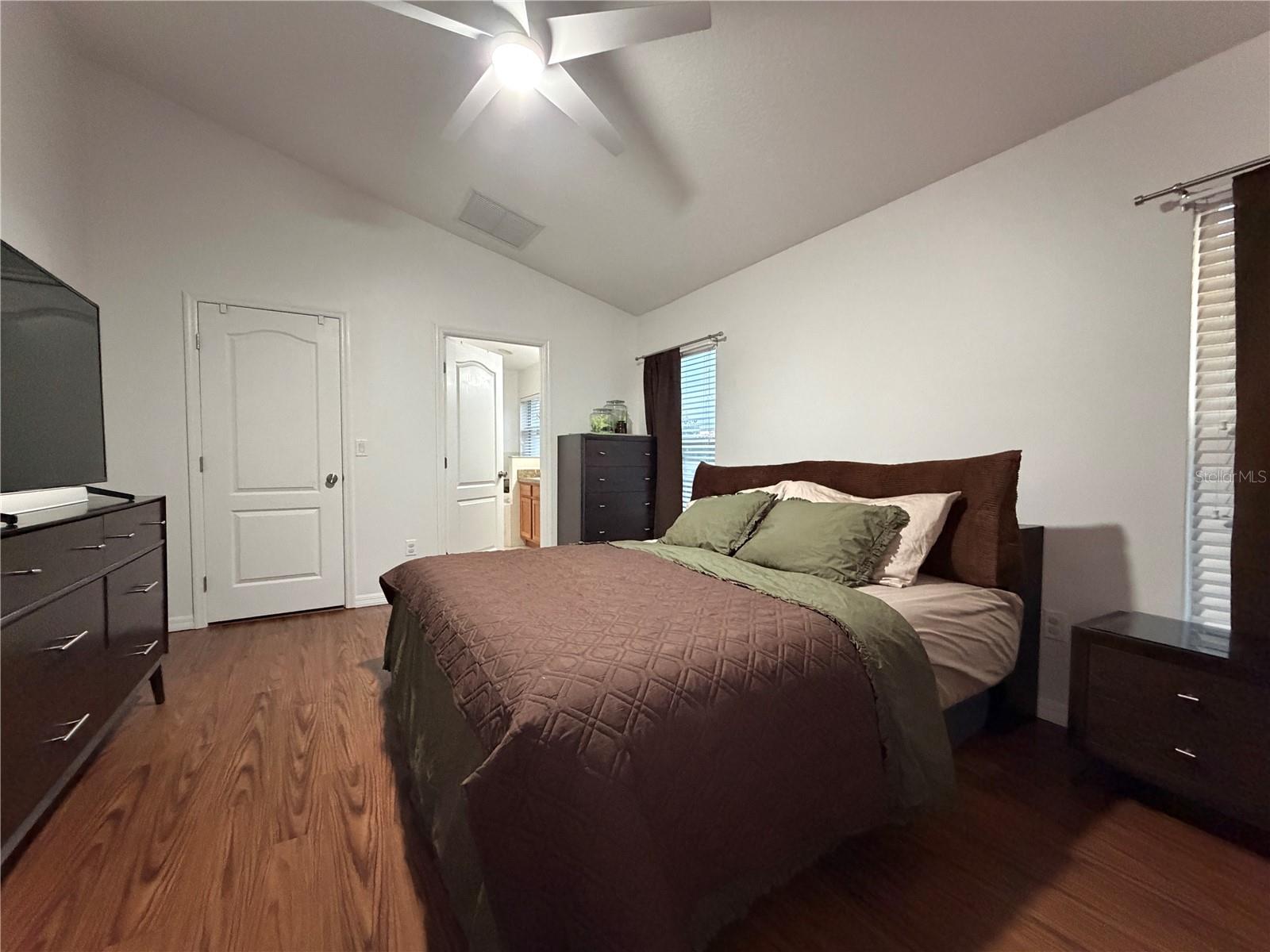 4041 LANGDRUM DR — photo 13