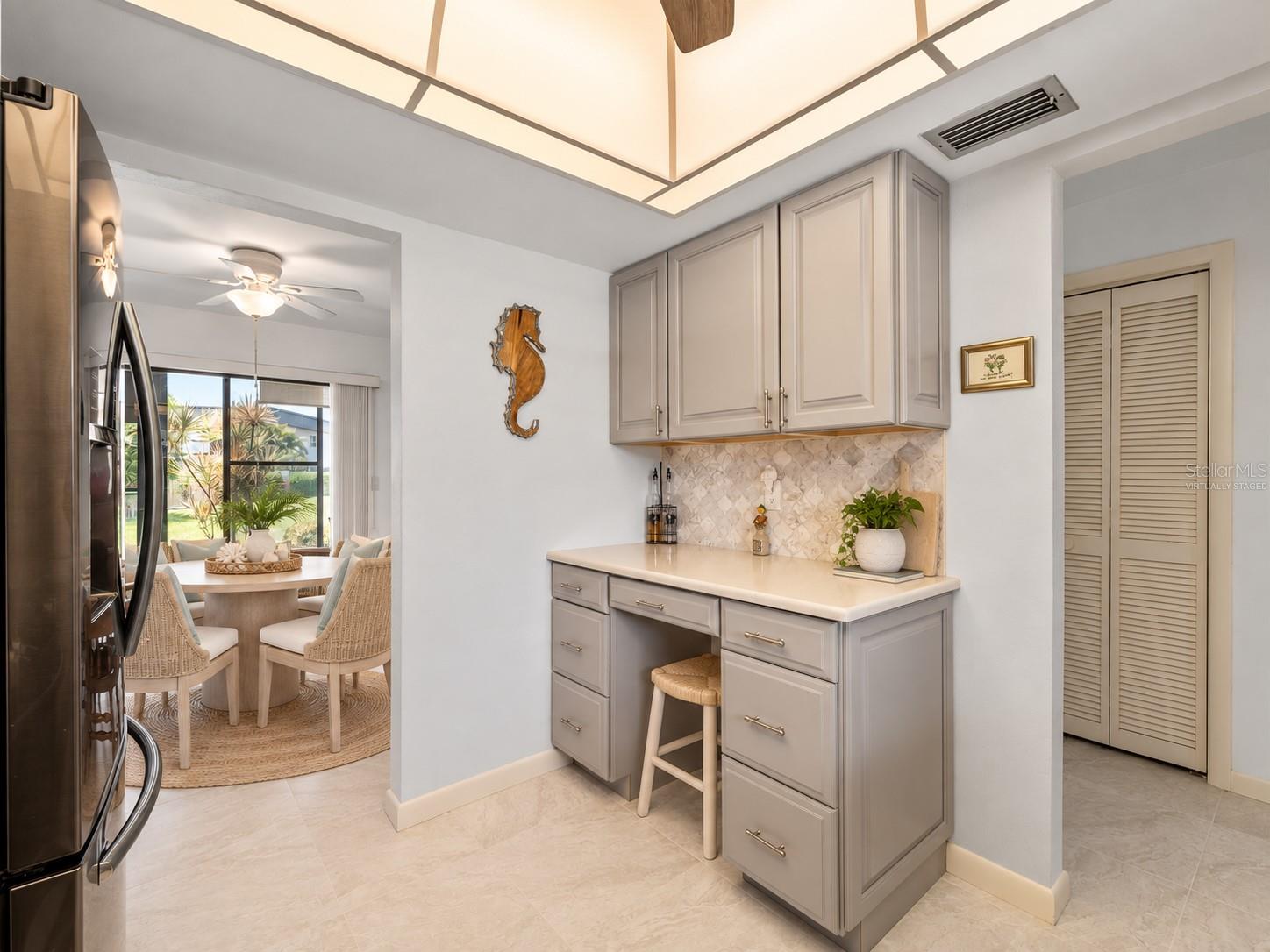 1708 LAKESIDE DR #1710B — photo 10