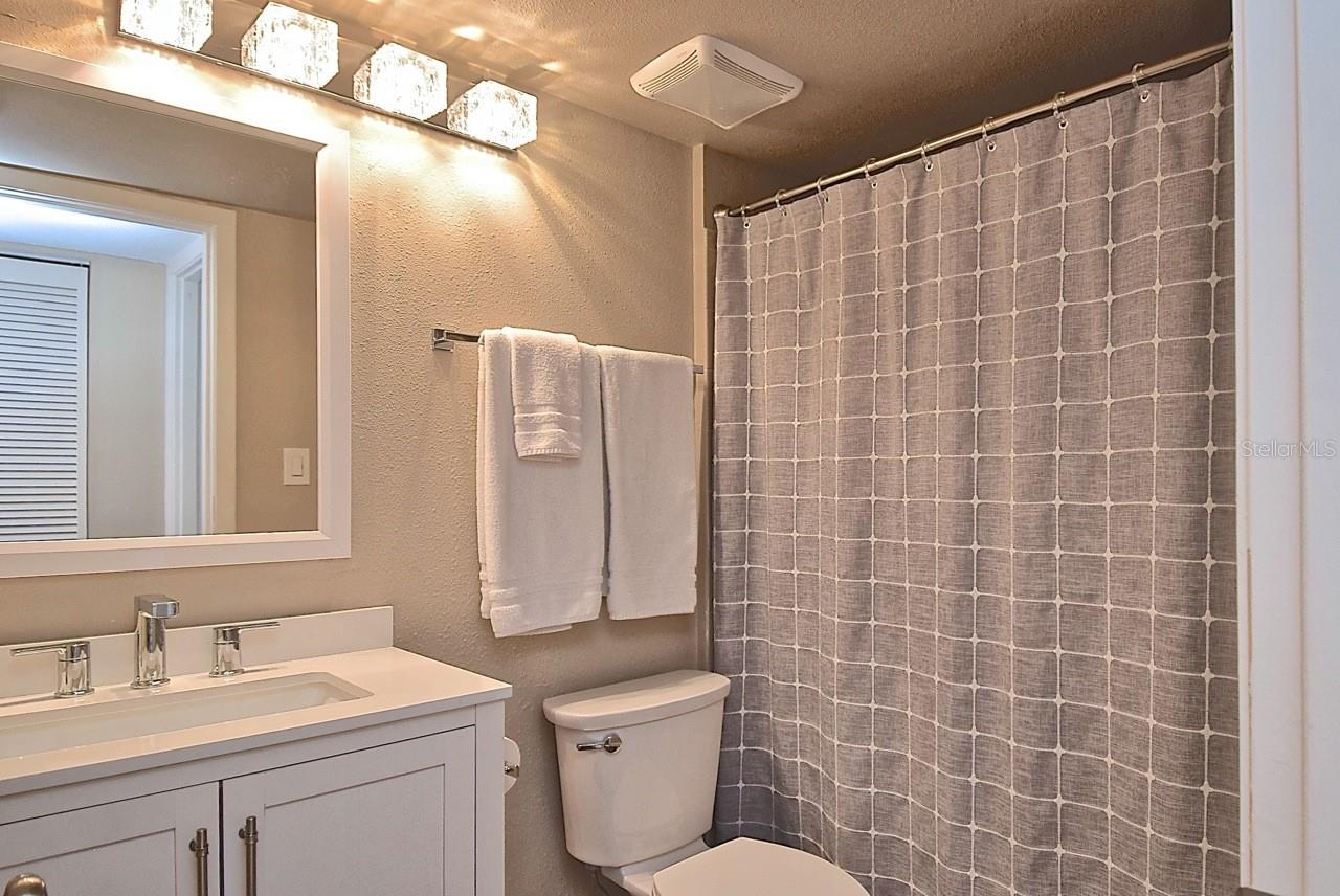 2121 WOOD ST #201 — photo 9