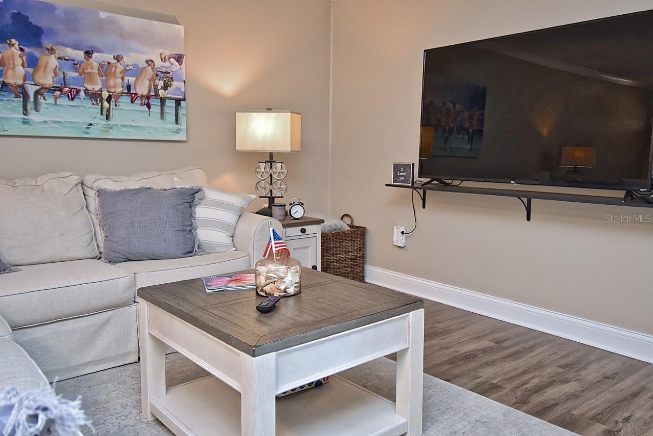 2121 WOOD ST #201 — photo 19