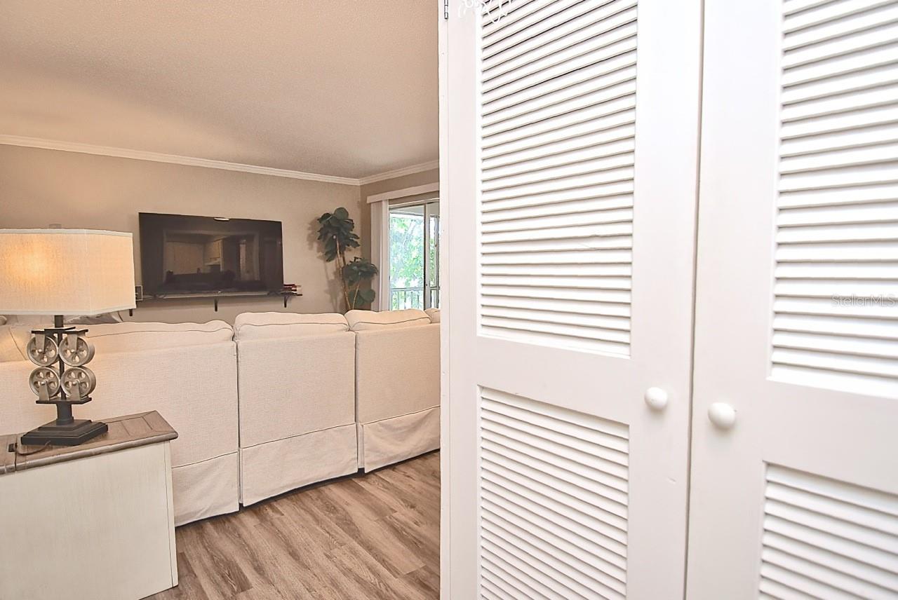 2121 WOOD ST #201 — photo 3
