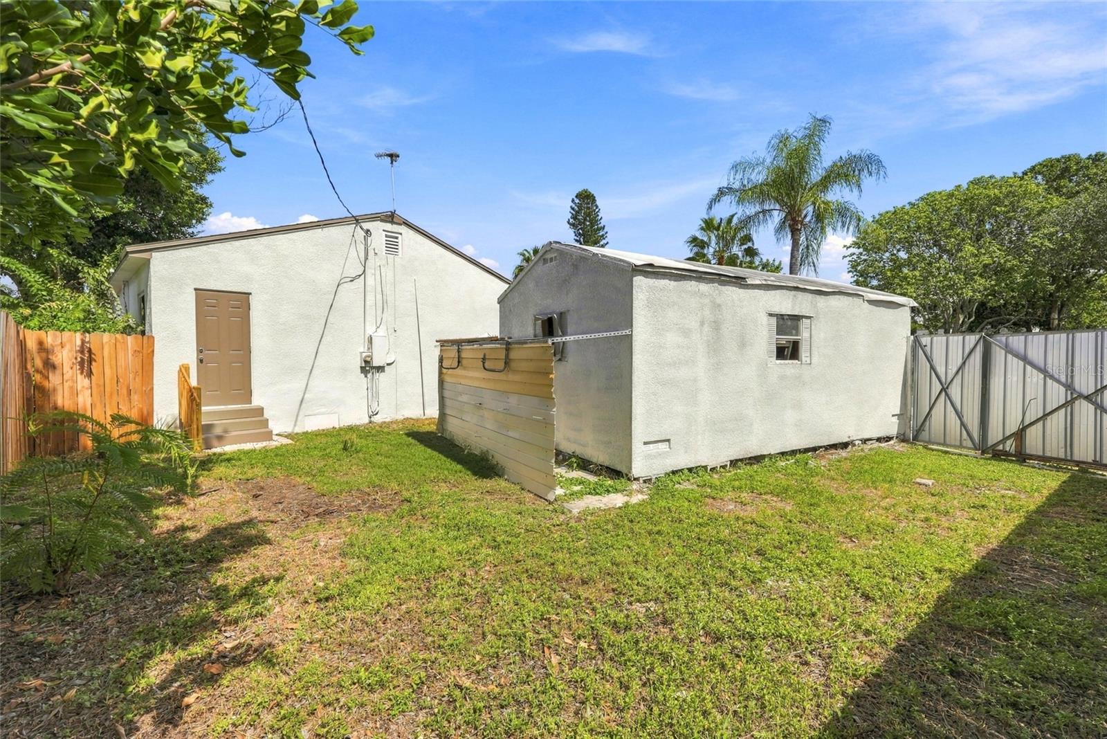 8474 TOBAY RD N — photo 29