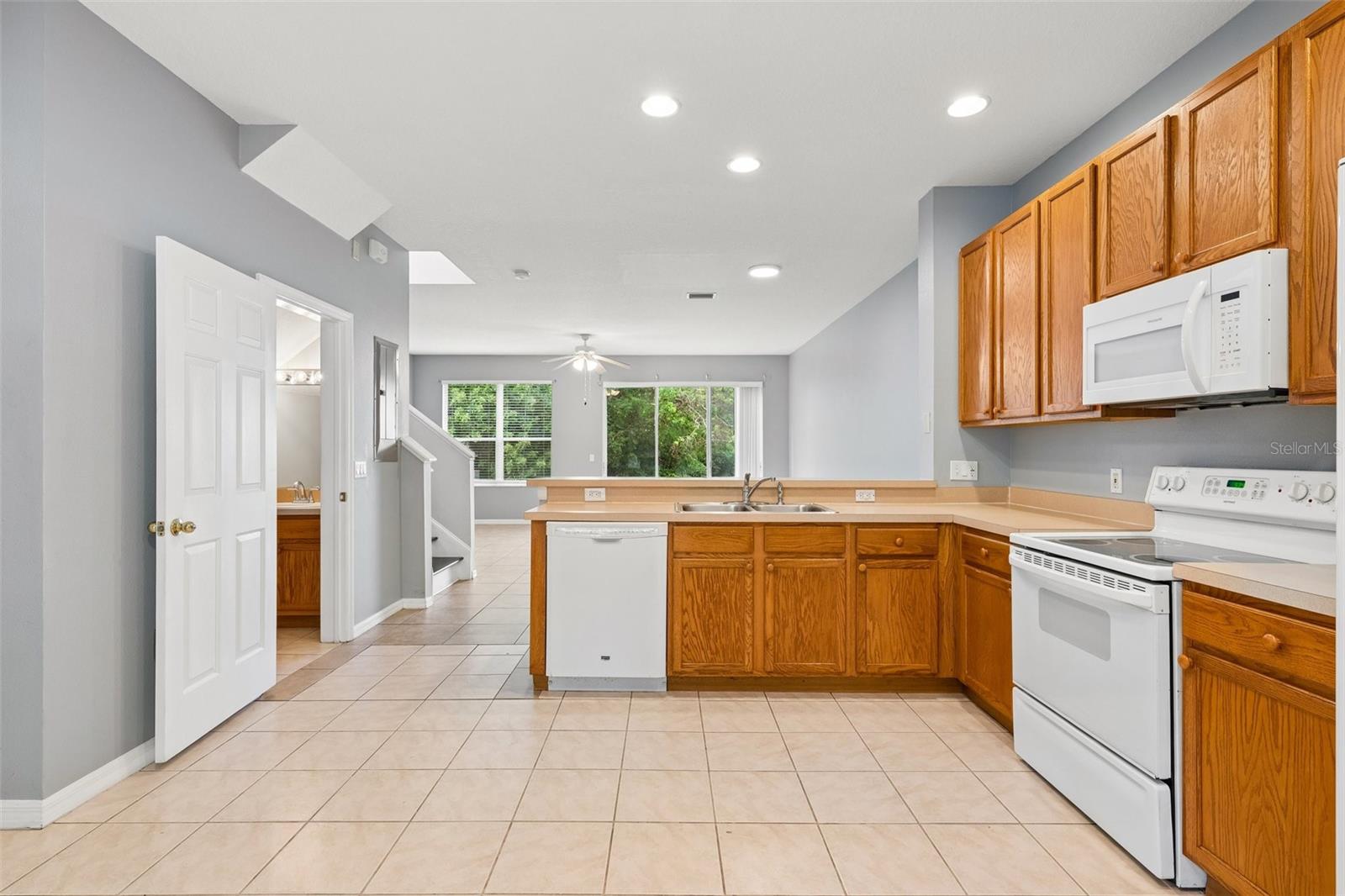 14101 CHRISTIE DR — photo 17