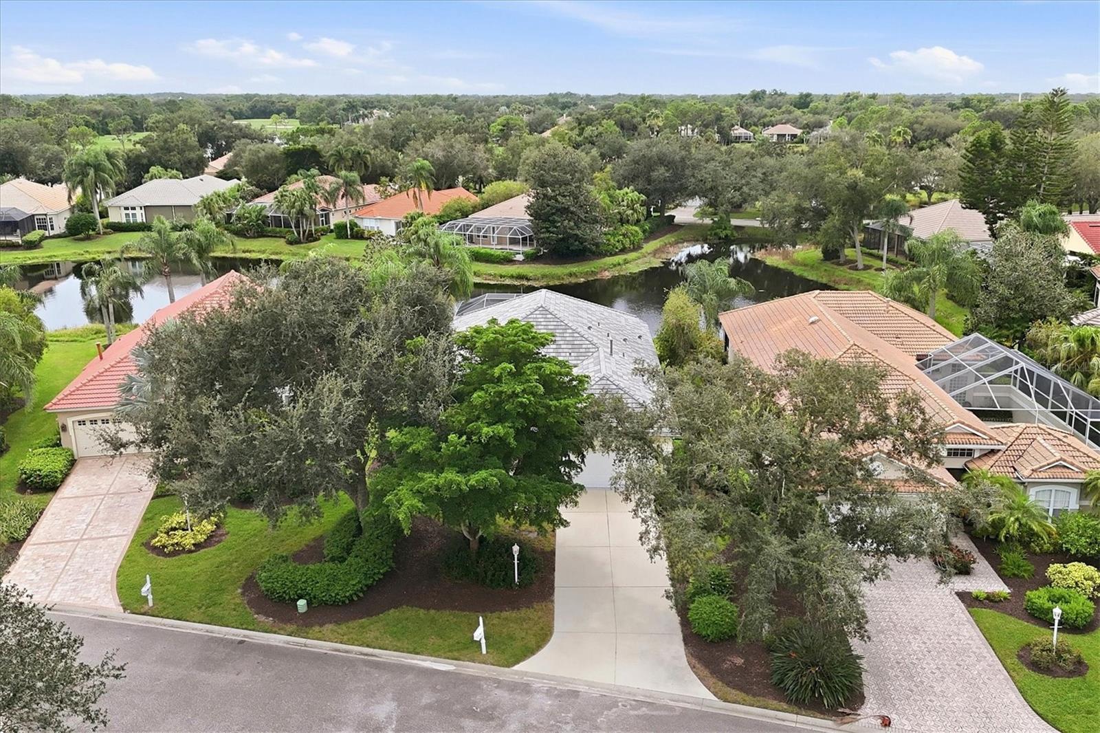 7319 WINDEMERE LN — photo 33