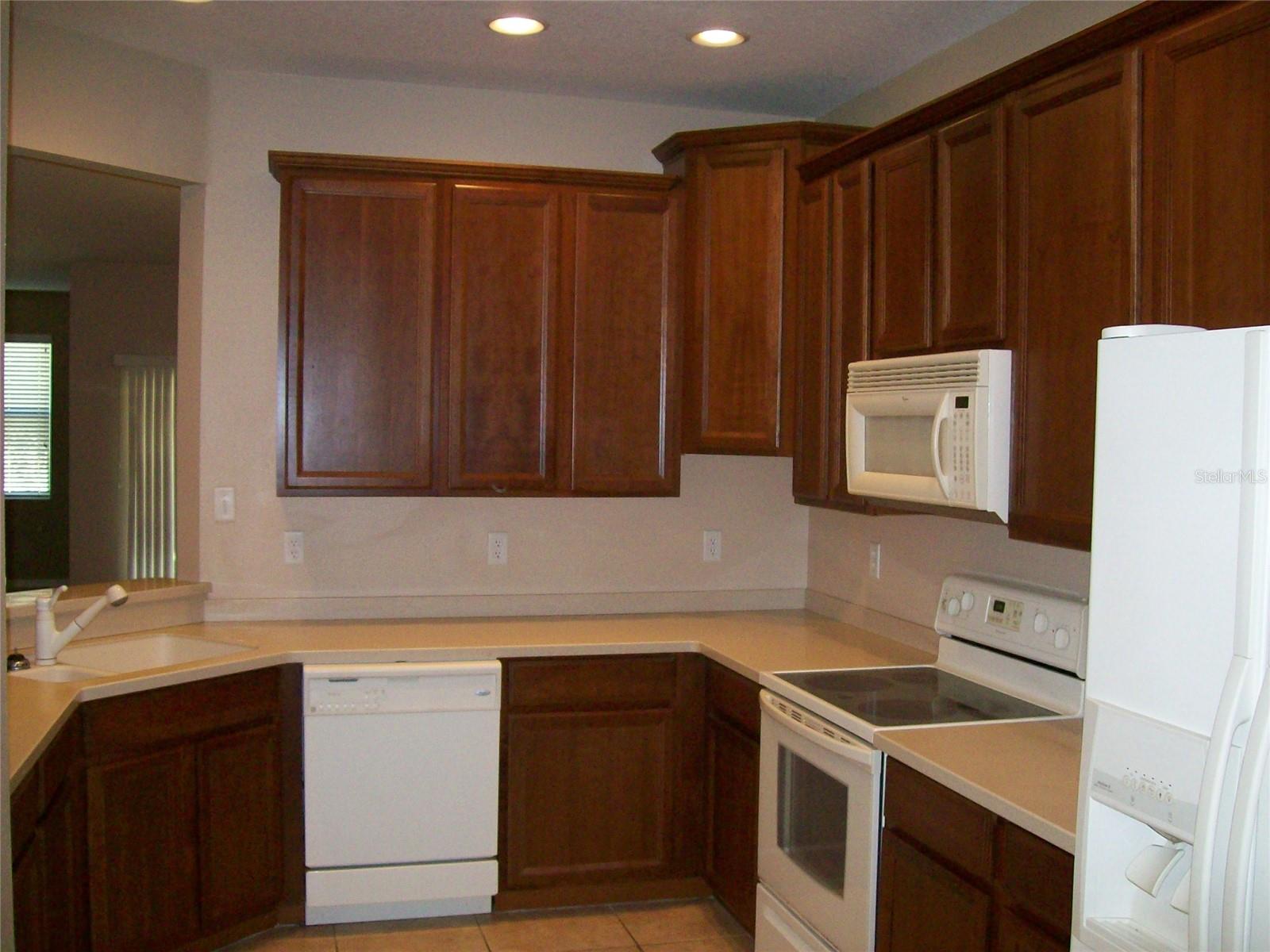 3459 PARKRIDGE CIR #18-103 — photo 3