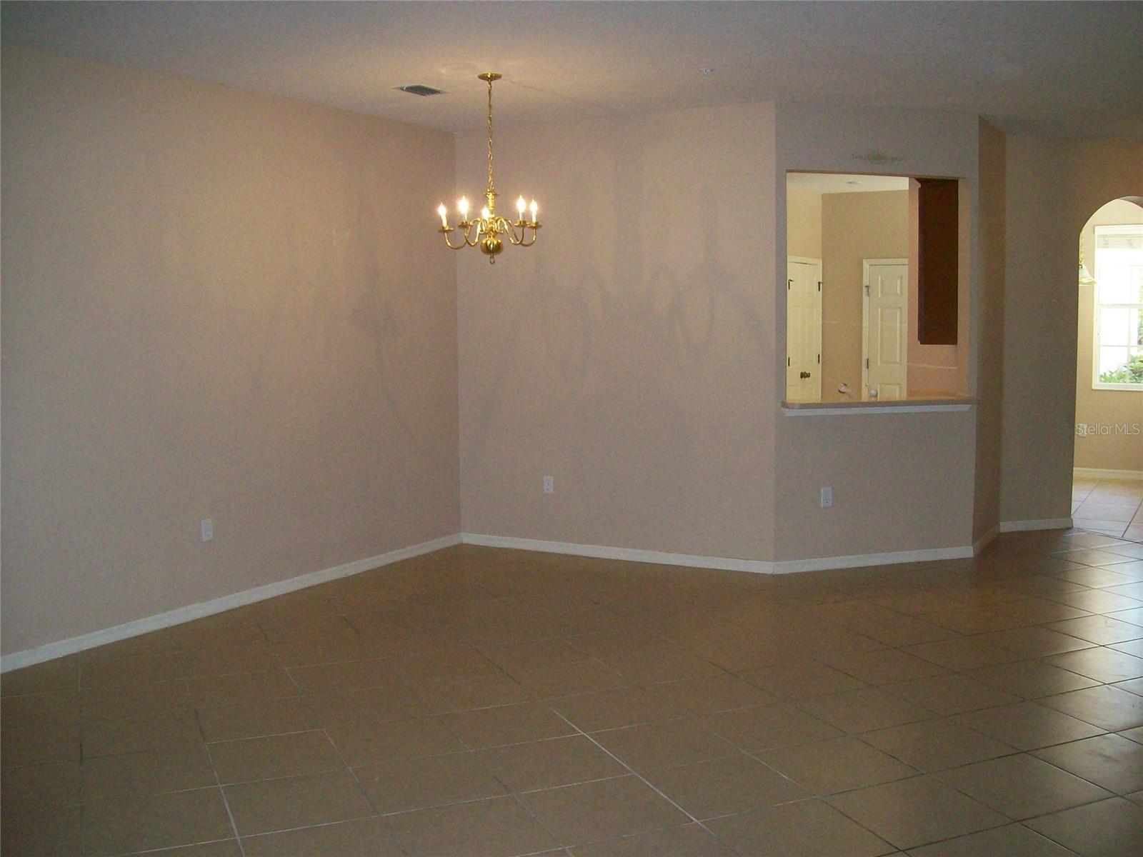 3459 PARKRIDGE CIR #18-103 — photo 2