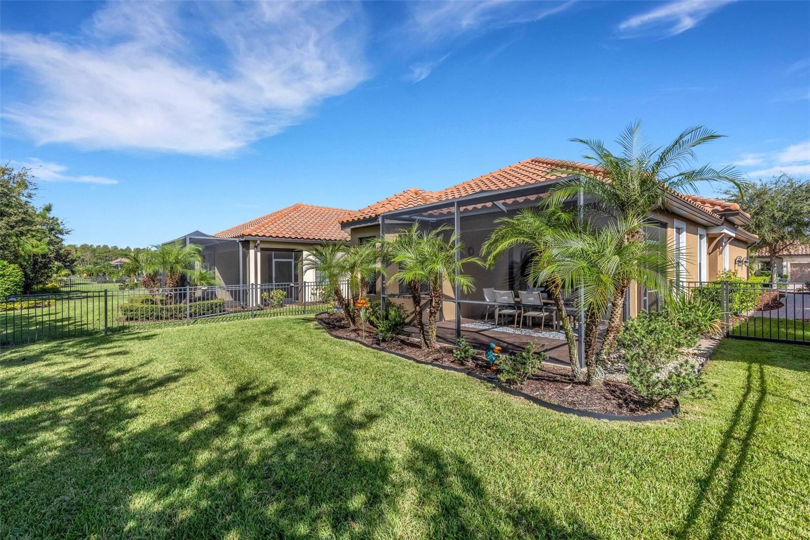 8413 ALBERATA VISTA DR — photo 32