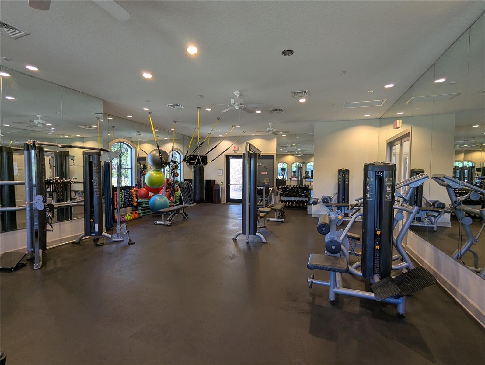 8413 ALBERATA VISTA DR — photo 42