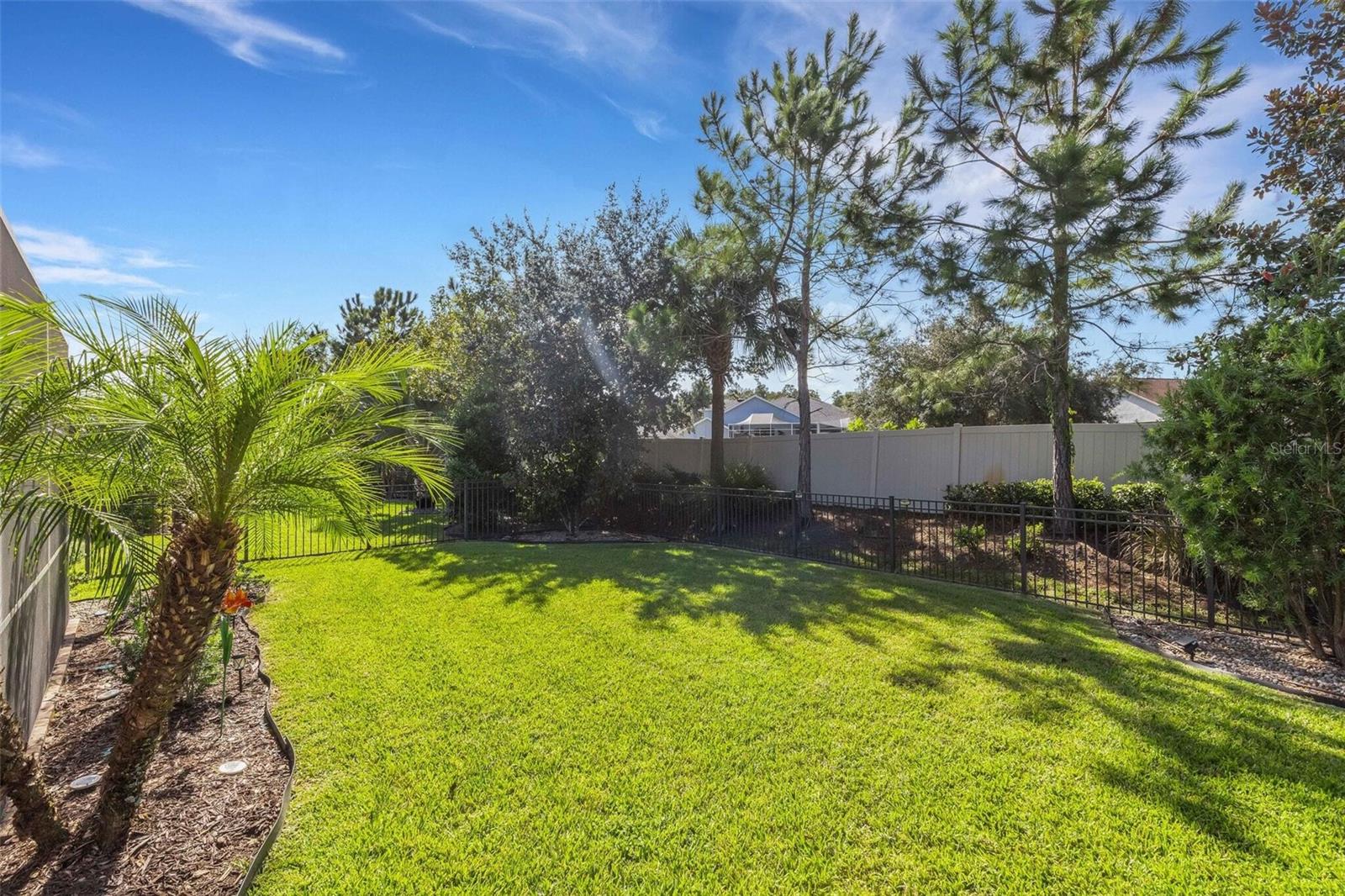 8413 ALBERATA VISTA DR — photo 33