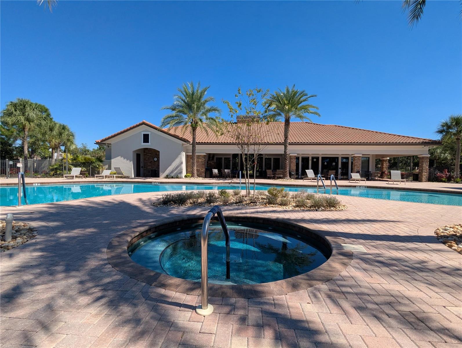 8413 ALBERATA VISTA DR — photo 38